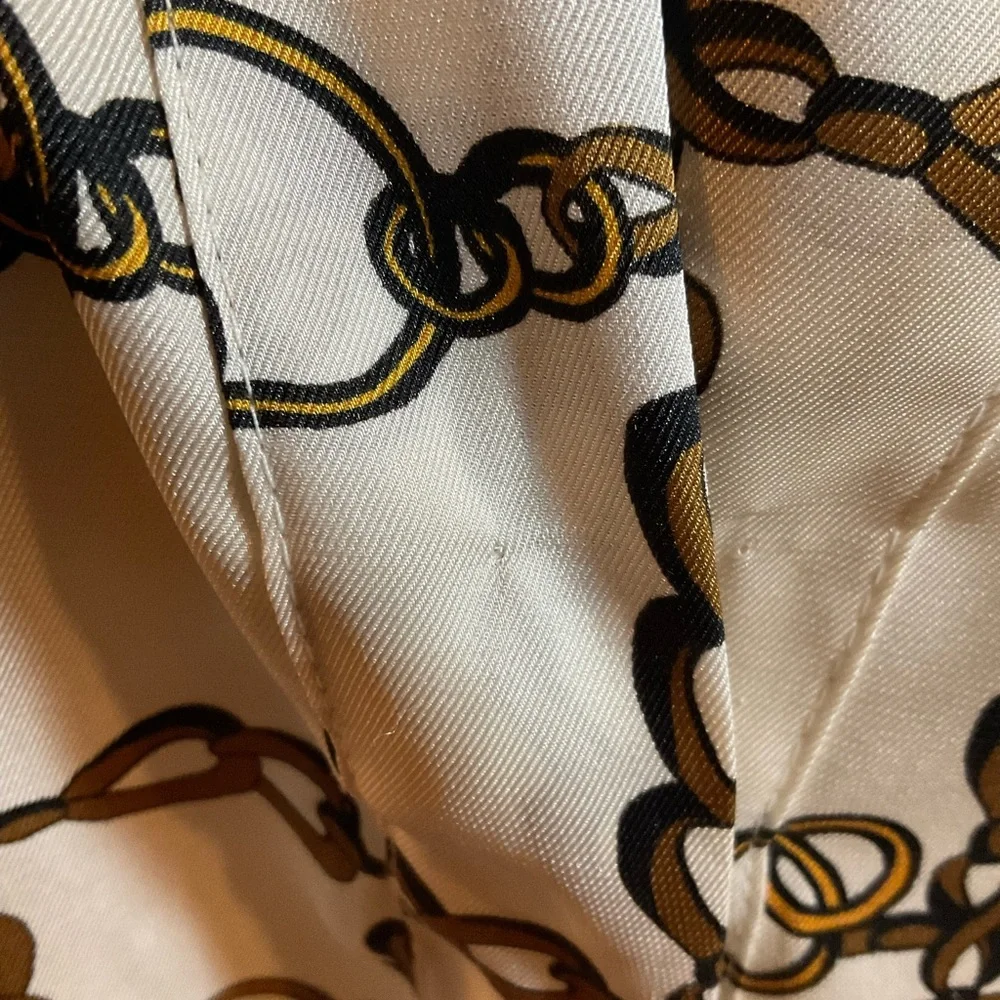 “ZARA” Tunic Style Chain Link Pattern Cream Coloured Long Sleeved Blouse. - Picture 13 of 13